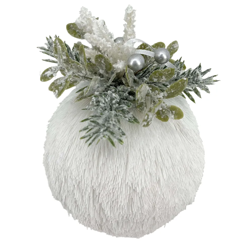 BALL GRASS WHITE 4″ W/ FROSTED PINE & BERRIES