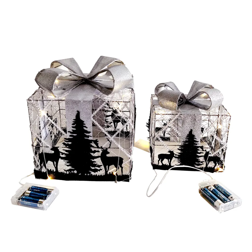 GIFT BOX WIRE 6″/8″ WITH LED LIGHTS & DECORATION SET OF 2