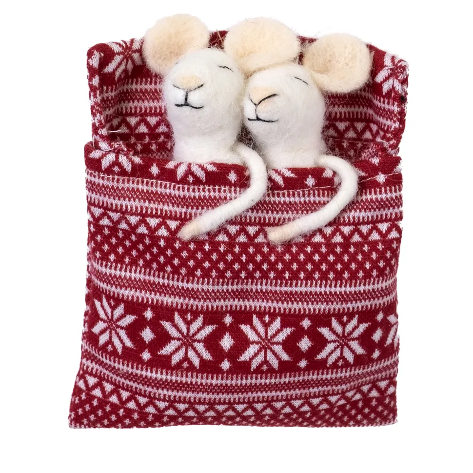 ORN WOOL MOUSEx2 5″ SLEEPING IN BED RED NORDIC PRINT